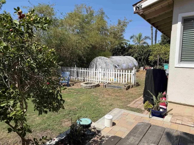 1040 1042 Golden Road, Encinitas, California 92024 — photo 4