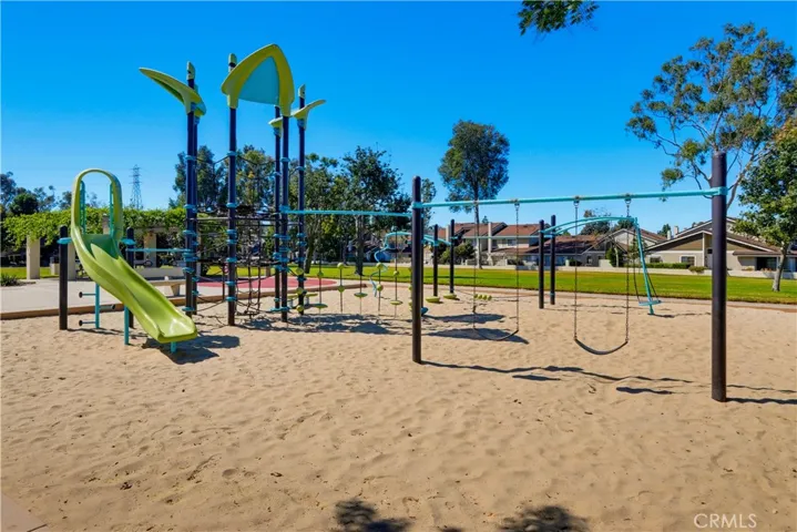27 Rockwood, Irvine, California 92614 — photo 5