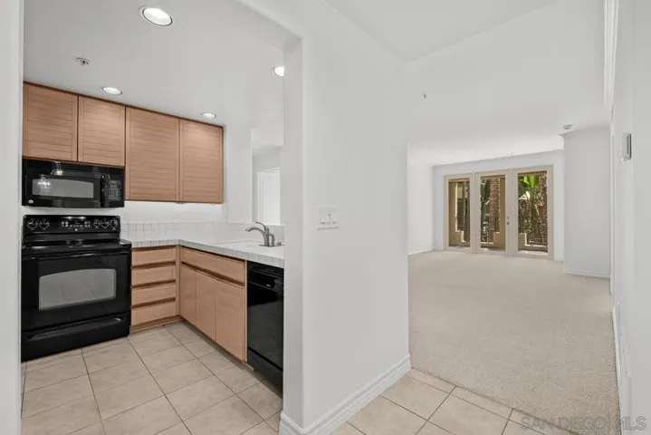 2253 Martin 220, Irvine, California 92612 — photo 4