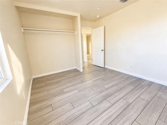 6723 Makee, Los Angeles, California 90001 — photo 5