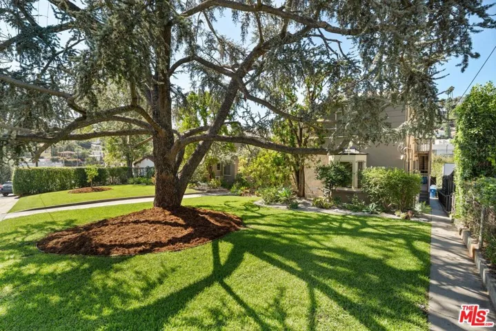 2612 Locksley Place, Los Angeles, California 90039 — photo 4