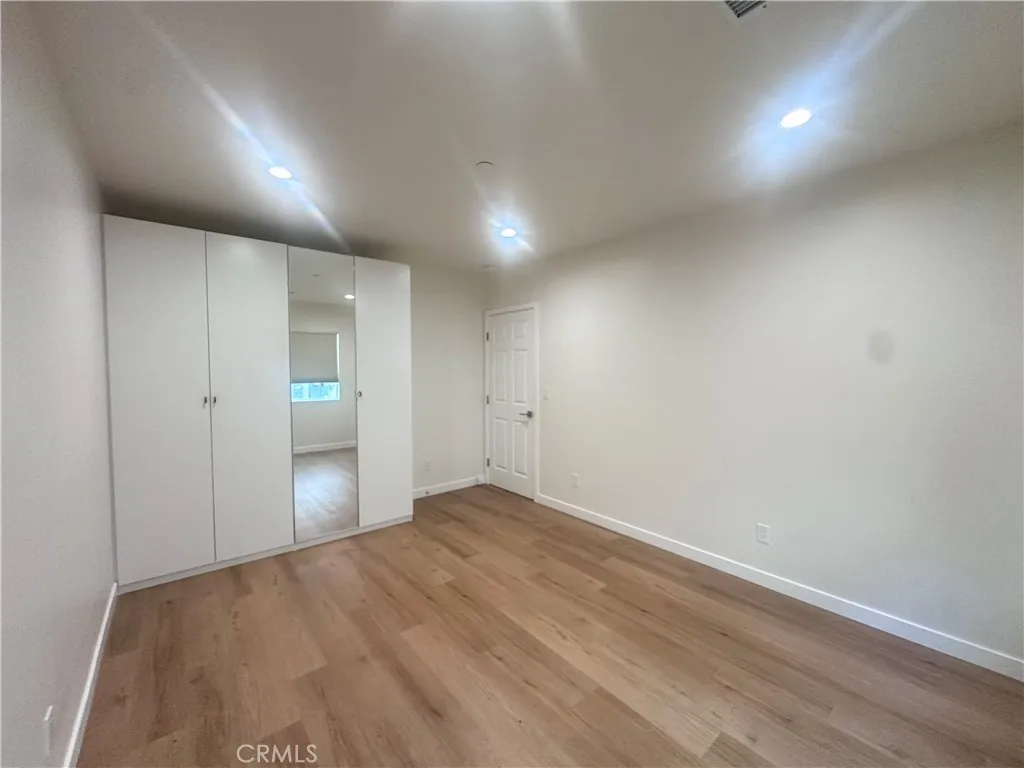 gallery-image 4