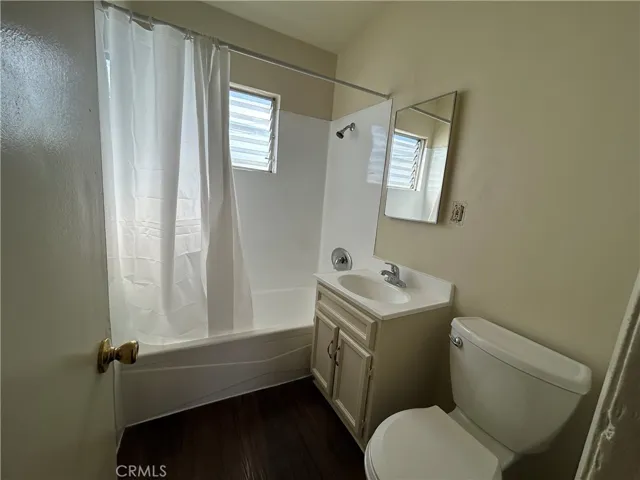 325 W Carson Street 9, Carson, California 90745 — photo 5