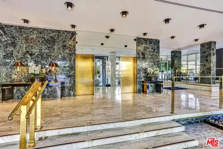 10450 Wilshire Boulevard 4f, Los Angeles, California 90024 — photo 4