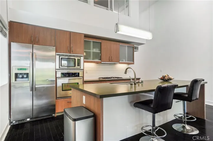 12837 Moorpark Street 405, Studio City, California 91604 — photo 4