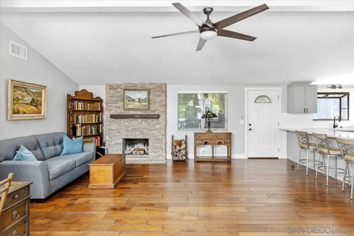 1840 Davis, Fallbrook, California 92028 — photo 5