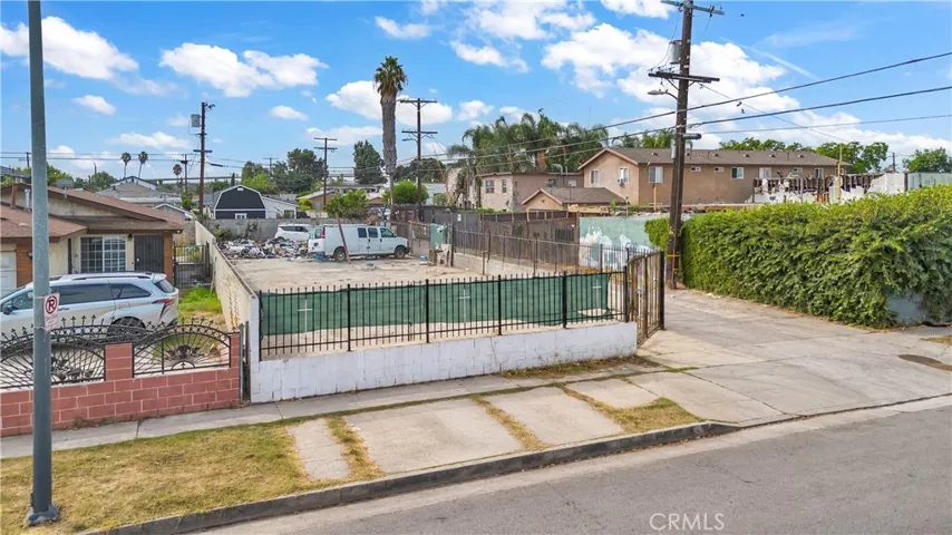 232 W 108th Street, Los Angeles, California 90061 — photo 4