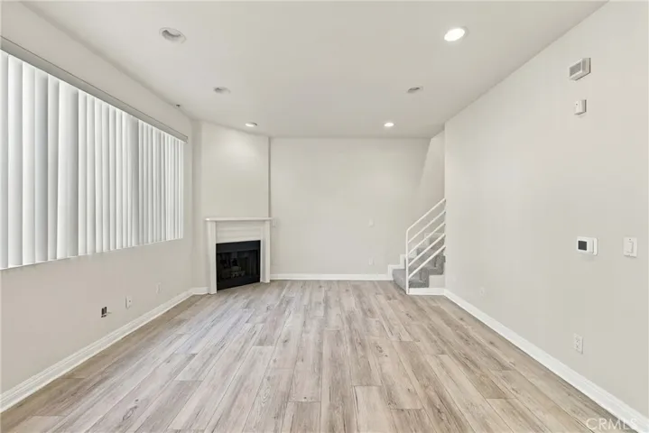 812 Hudson, Hollywood, California 90038 — photo 5