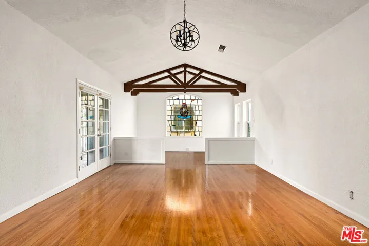 1064 S Hayworth Avenue, Los Angeles, California 90035 — photo 4