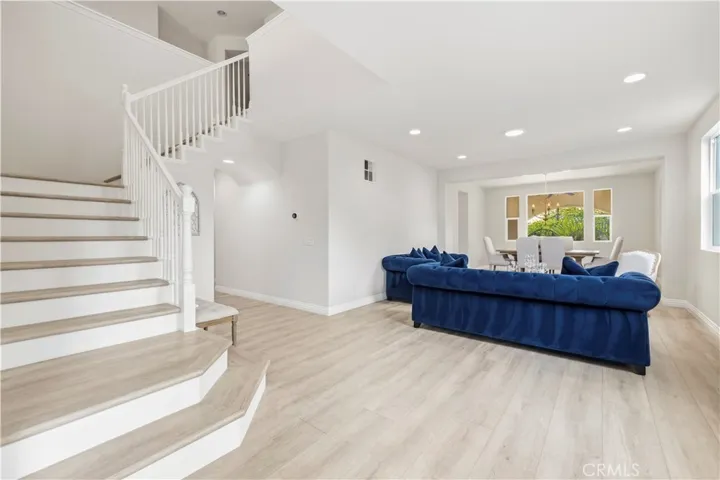 15660 Walt Court, Canyon Country, California 91387 — photo 4