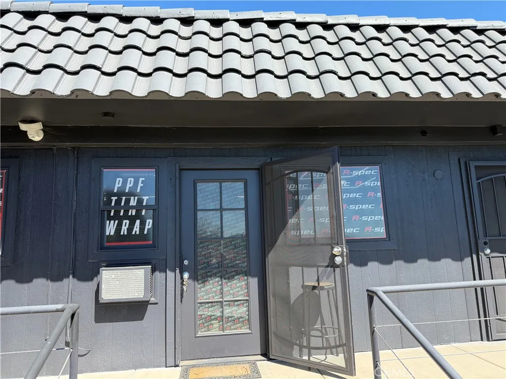 1542 S Santa Fe #A