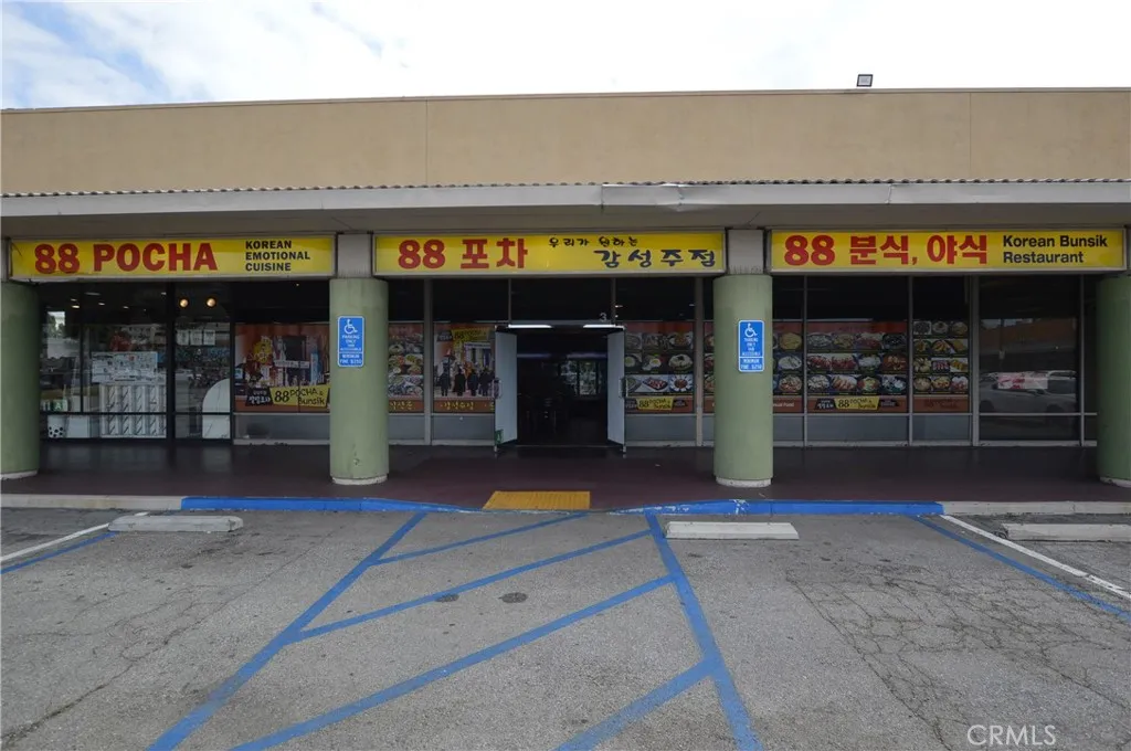1610 Redondo Beach #3