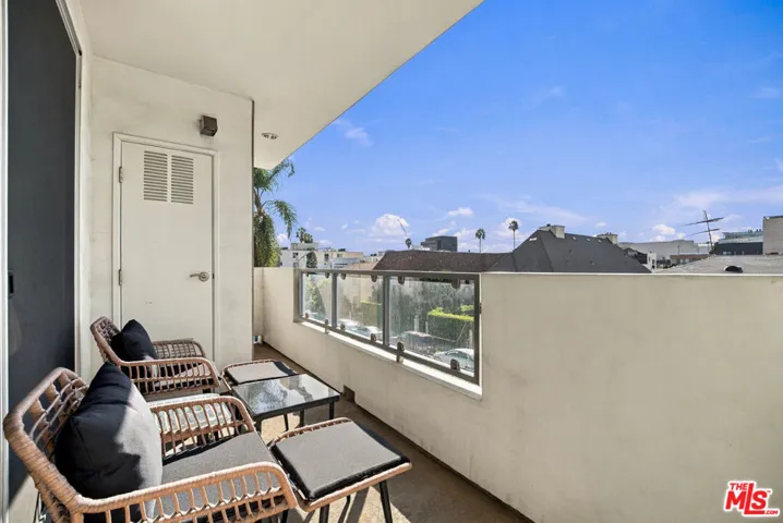 118 N Kings Road 301, Los Angeles, California 90048 — photo 5