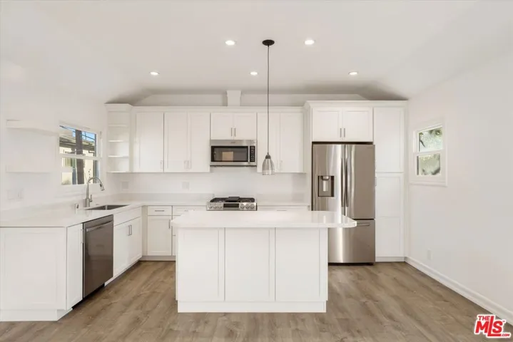 808 Venezia Avenue, Venice, California 90291 — photo 5