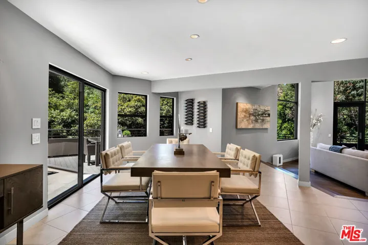 3386 Mandeville Canyon Road, Los Angeles, California 90049 — photo 5
