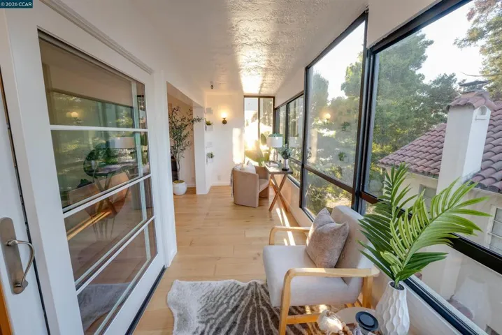 1830 Lakeshore Ave 406, Oakland, California 94606-1266 — photo 5