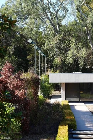 1665 Euston, San Marino, California 91108 — photo 5