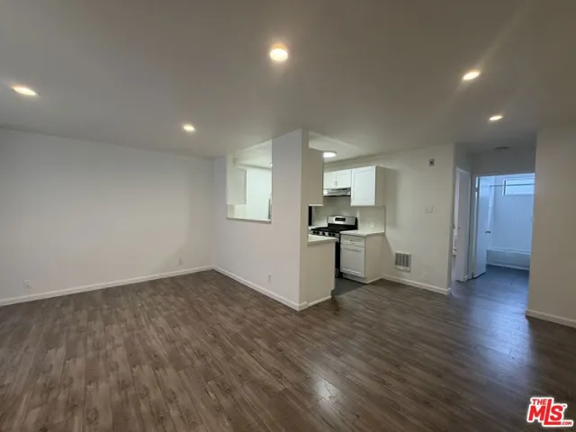 1531 Detroit Street 104, Los Angeles, California 90046 — photo 4