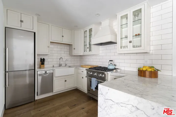 1929 Tamarind Avenue 8, Los Angeles, California 90068 — photo 5