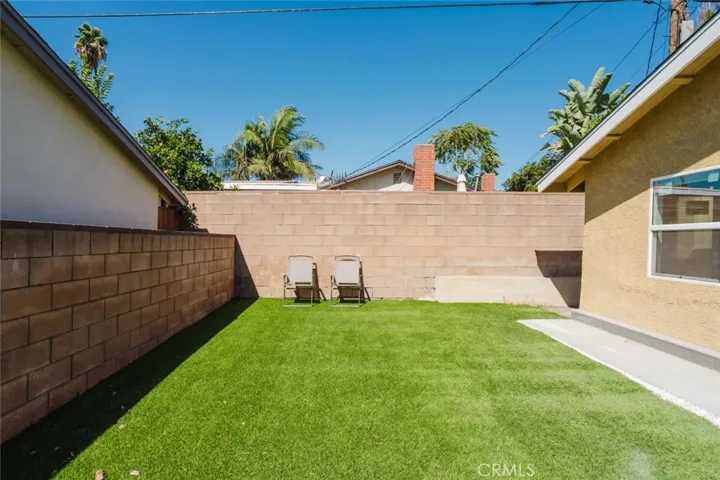 8750 1/2 Lucia Place, Sun Valley, California 91352 — photo 4