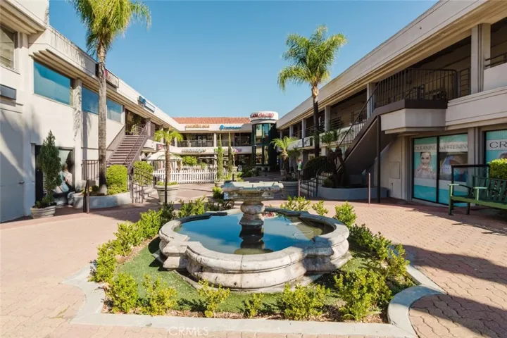 17175 Ventura Boulevard, Encino, California 91316 — photo 5
