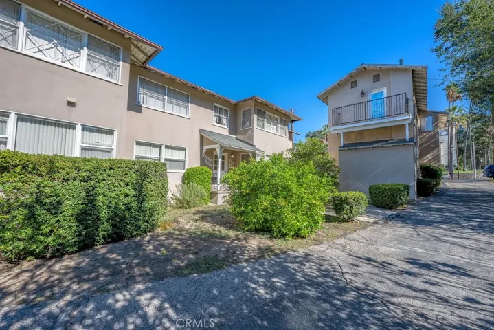 2404 Montrose Avenue, Montrose, California 91020 — photo 5