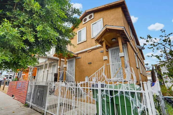 3231 1/2 E Cesar Chavez Avenue, Los Angeles, California 90063 — photo 4