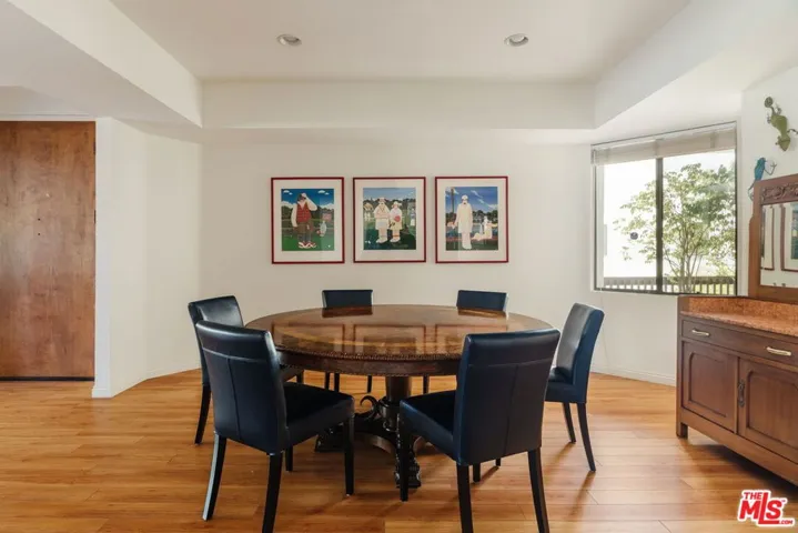 10336 Almayo Avenue 302, Los Angeles, California 90064 — photo 5