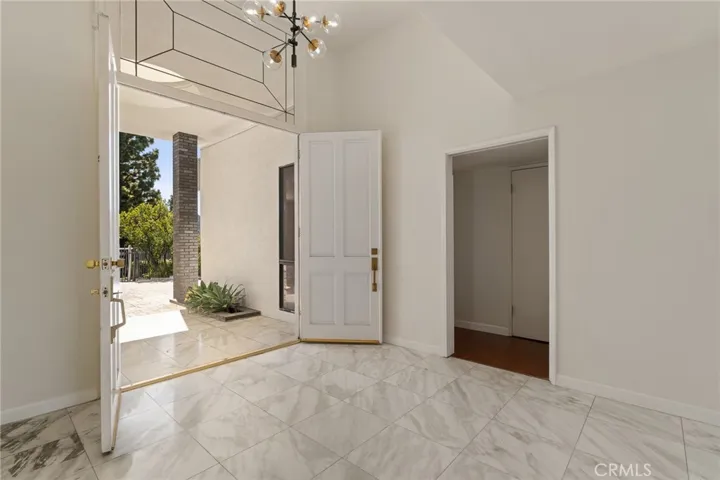3329 Dona Rosa, Studio City, California 91604 — photo 5