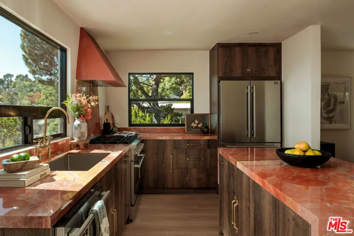 579 Crane Boulevard, Los Angeles, California 90065 — photo 4
