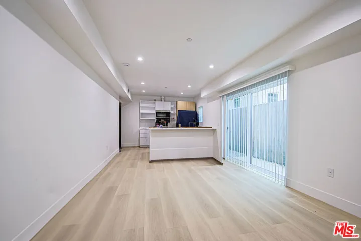 1321 N June Street 3, Los Angeles, California 90028 — photo 4