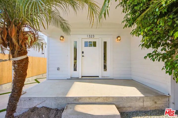 1323 N June Street, Los Angeles, California 90028 — photo 5