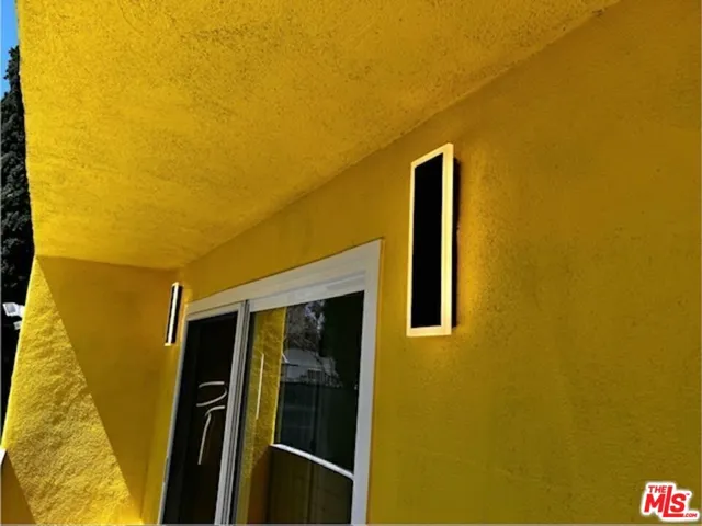 5633 La Mirada Avenue, Los Angeles, California 90038 — photo 5