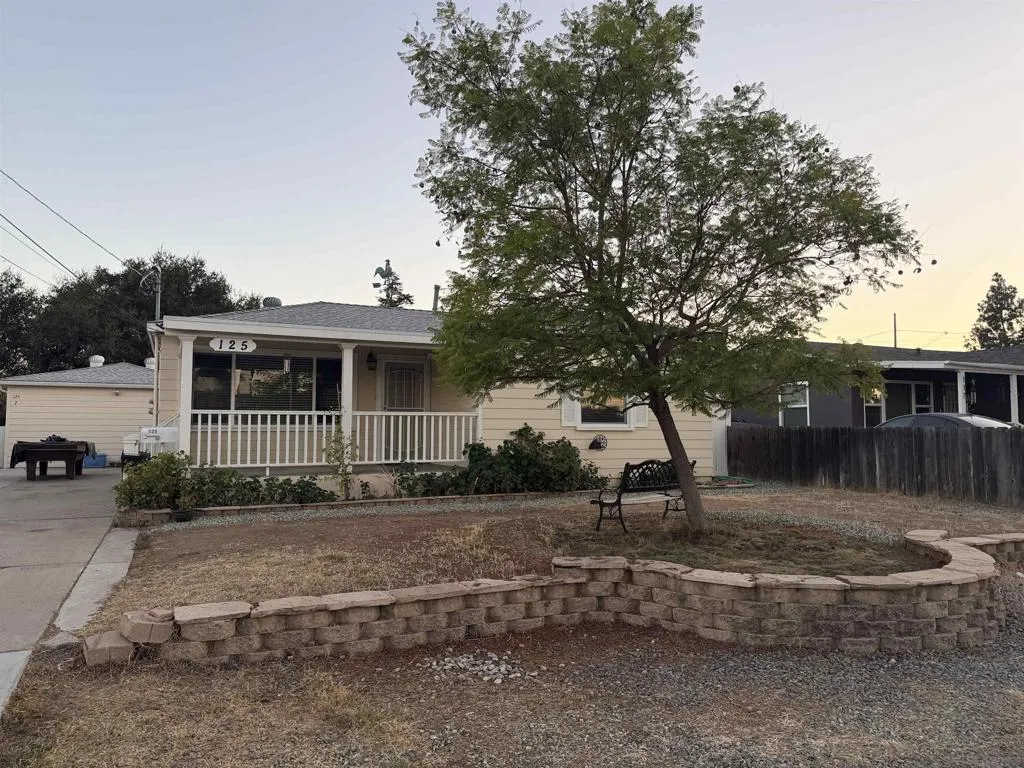 125 Lindell Ave