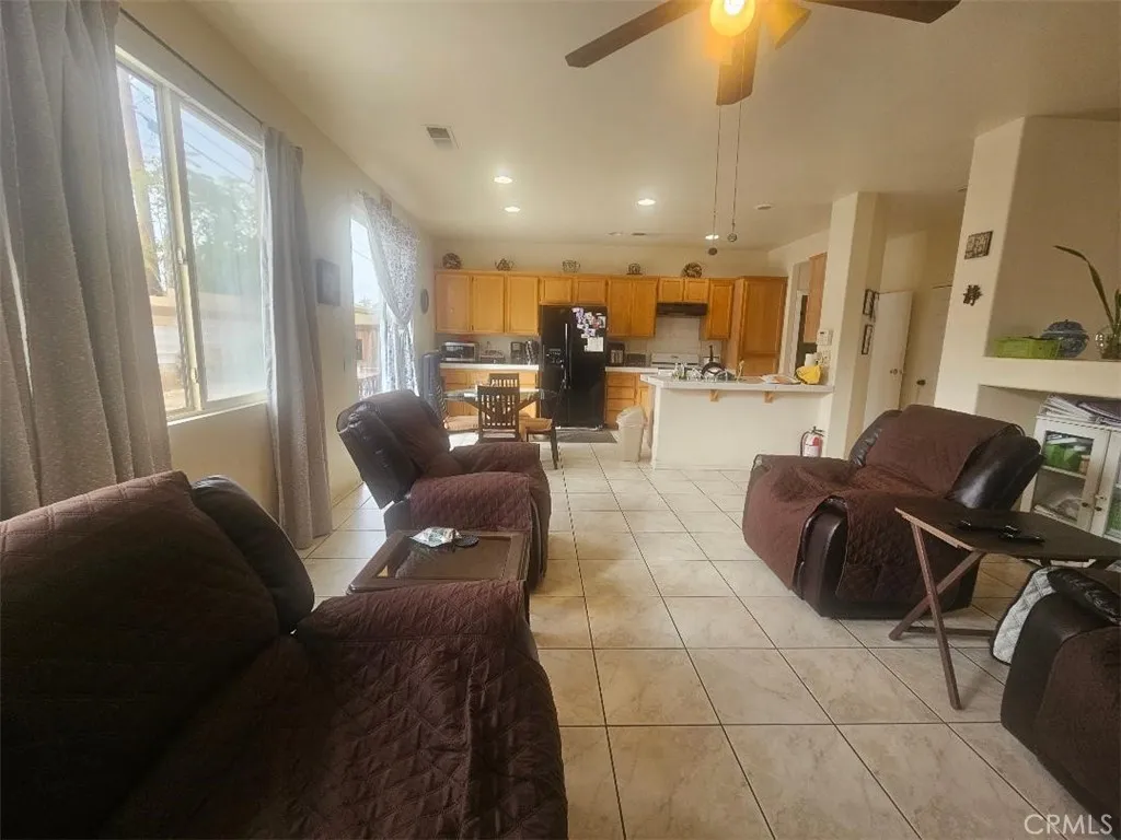 gallery-image 3