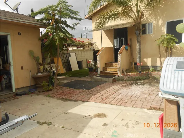 622 1/2 E 111th, Los Angeles, California 90059 — photo 4