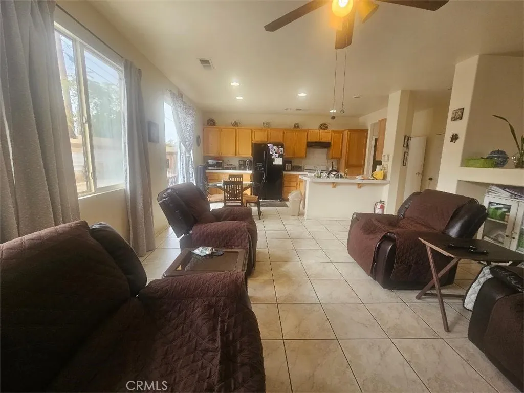 gallery-image 3