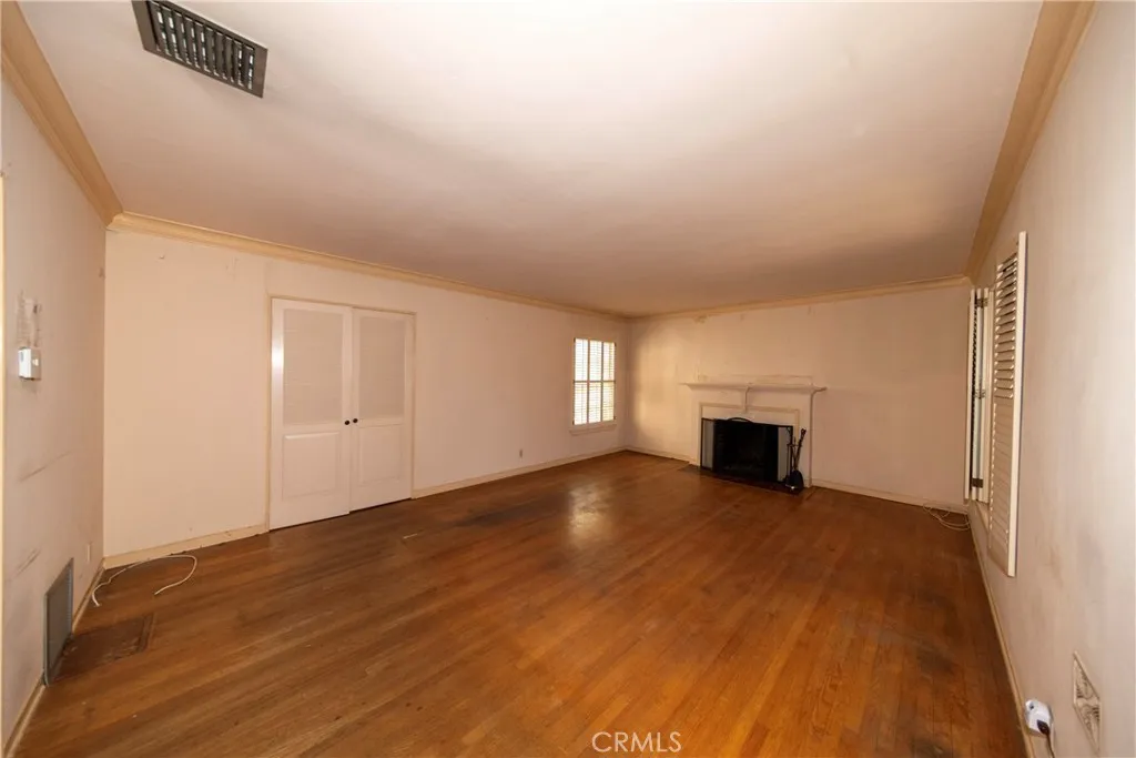 gallery-image 2