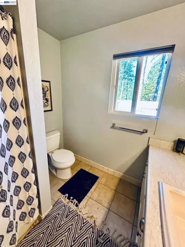 5694 Wendy Way, Oroville, California 95965 — photo 4