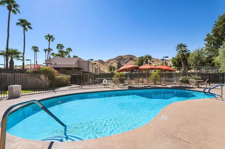 Oasis148 POOL View