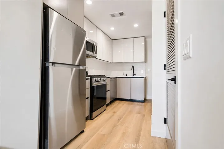 955 Fedora 411, Los Angeles, California 90006 — photo 4