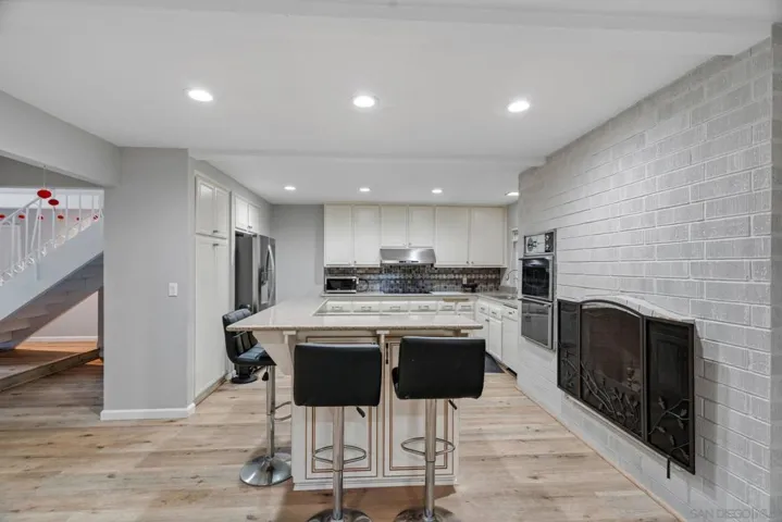 8232 Santa Arminta, San Diego, California 92126 — photo 5
