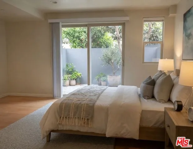 1186 W 36th Street 2, Los Angeles, California 90007 — photo 4