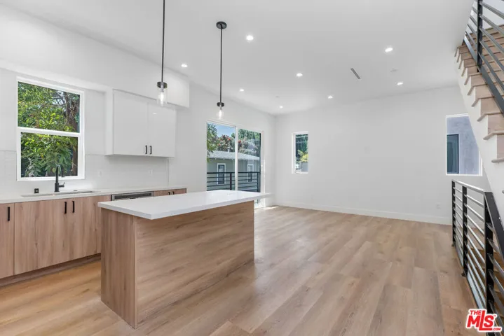 1834 N Echo Park Avenue A, Los Angeles, California 90026 — photo 4