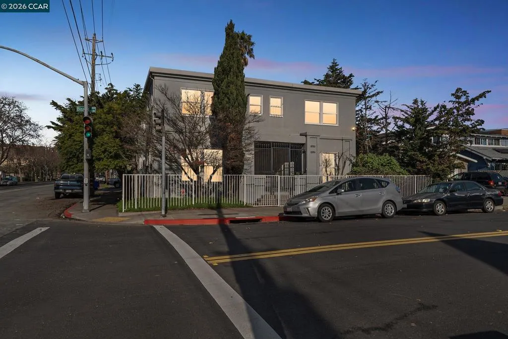 1401 Bissell Ave