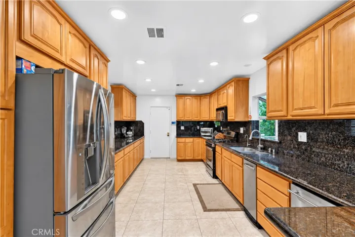 4707 Cardenas Avenue, Woodland Hills, California 91364 — photo 5