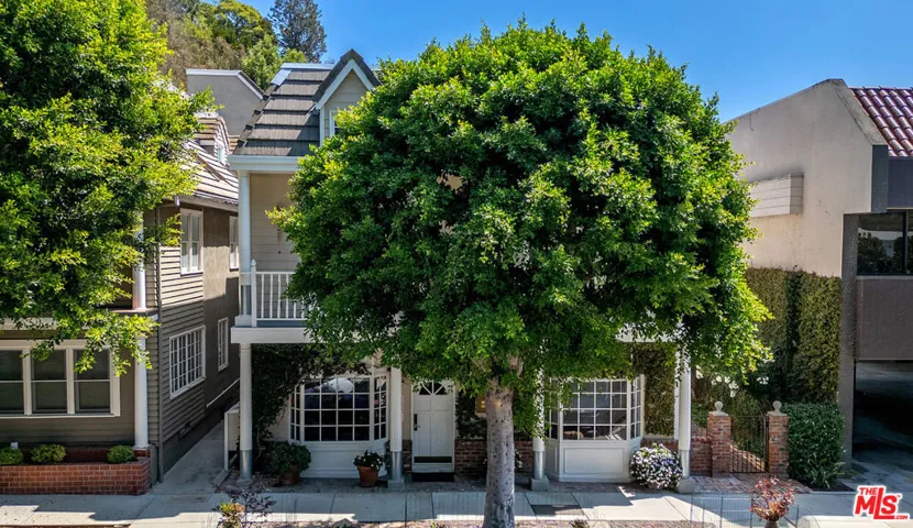 824 Moraga Drive, Los Angeles, California 90049 — photo 5