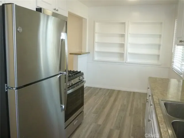 Eat in kitchen area in the​​‌​​​​‌​​‌‌​​‌​​​‌‌​​​‌​​‌‌​​‌‌​​‌‌​​​​ background.