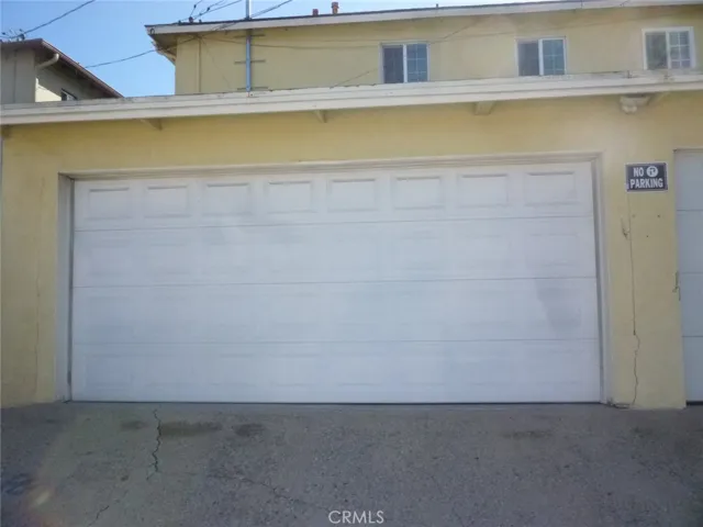 Unit #7 comes with a shared garage (right side) with a remote control opener.