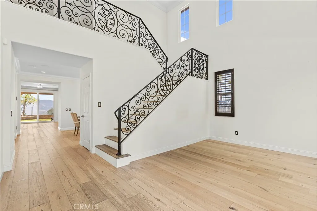 gallery-image 2